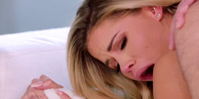 Bubble butt blonde Jessa Rhodes is double penetrated by two studs