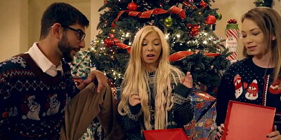 My Family Pies - Horny Sisters get StepBrothers Cock for Xmas