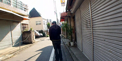 JAPANESE BABE GETS PUSSY LICKED BEFORE RIDING A MONSTER COCK