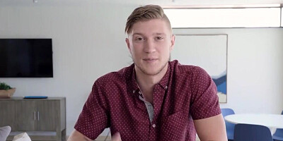 Let Her See You Naked, She'll Remember That Dick S12:E1