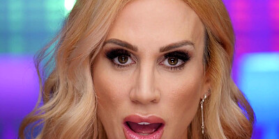 Sarah Jessie is the town hot Milf and she will fuck for Money in Naughty America