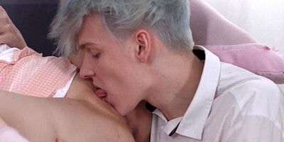 X-Angels.com: Girlfriend finds pleasure in hard slamming