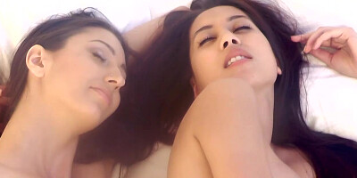 Two cute brownhair babes having fun. Jane K. and Paula Shy in lesbian games