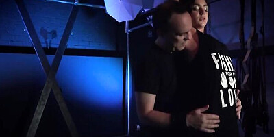 Watch shaggy squeeze's xxx