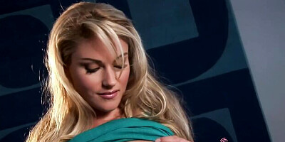 Watch flawless Samantha Ryan's dirt