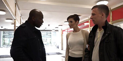 Funny Gabrielle Gucci at interracial scene