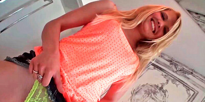 Busty woman is having some fun on her vacation before the camera