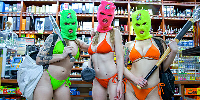 Spring break sex with three perfect babes