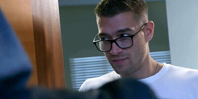 Lela star fooled by bad boy twin!