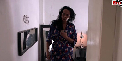 German mature Housewife in nylons get MMF threesome and facial