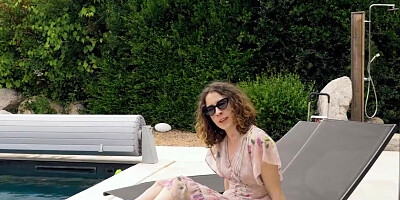 Tommy, A Foreign Vlogger Traveling Through The World, Comes Across A Young And Gorgeous Woman