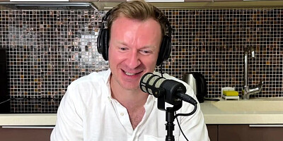 MILF Alexis Fawx talks about sex life at this live podcast