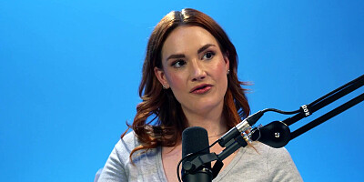 Up Close: Women Orgasm with the Amazing Siri Dahl! Solo Female Masturbation Scene