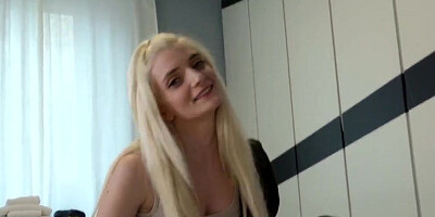 CUTE STEP SISTER MIA CAUGHT BRO AND HELP WITH BLOWJOB TO CUM