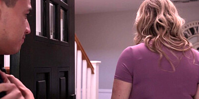 SEDUCE BY A COUGAR: HOT ASS HOLLYWOOD