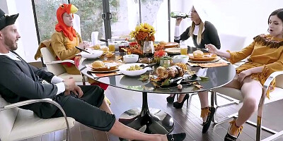 MILF and stepdaughter are having a Thanksgiving orgy with some guys