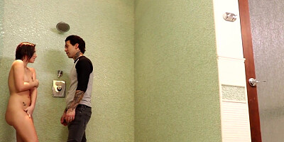 Tattooed fellow is showing his sausage into Bailey Brooke's muff