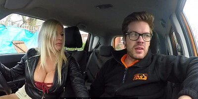Michelle Thorne and Ryan Ryder are fucking in a taxi cab