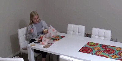 Super Hot Bonde, petite & skinny, cums hard at casting