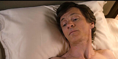 Heavenly Helen Hunt has a shaved pussy for viewing