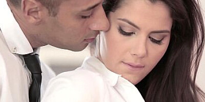 Classy officesex closeup with Valentina Nappi