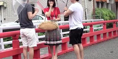 Picked Up A Mesmerizing Woman! Pushed Away! - Part.1