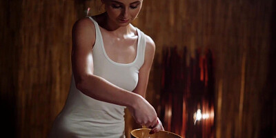 Czech masseuse Lady Bug is providing a hot nuru massage