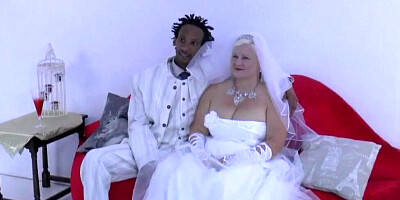 Mature bride fucks with her black husband moments after wedding