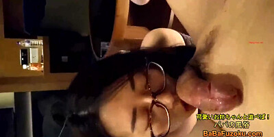 無修正 色白痴女素人人妻3p大乱交
