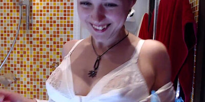 Big titted woman also has super perky nipples and likes showing them on live cam