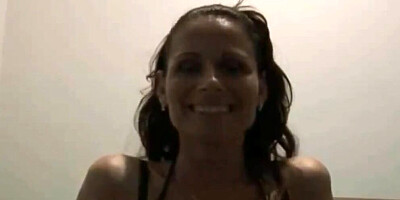 Amateur cougar might be married but she's always in the mood for a gangbang