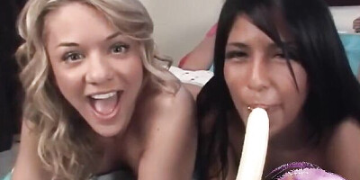 Randy Tabitha at natural tits clip