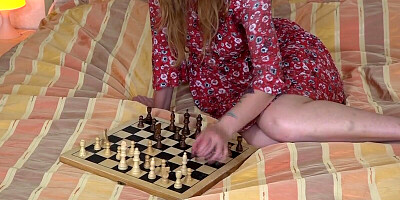 Chubby housewife runs her own webcam show when hubby is not around