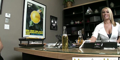 Beautiful Melanie Monroe at hand job clip