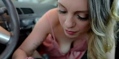 Jade Nile and stepmom Lauren Phillips are sharing a cock