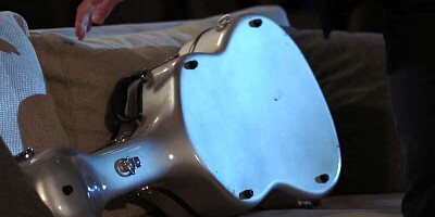 Brunette & blonde opened up their asses for anal ramming threesome