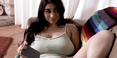 Danny Mountain enjoys as Violet Myers rides his hard cock