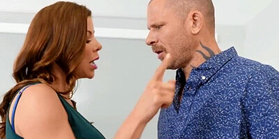 Bootylicious cougar Alexis Fawx is fucking with husband's gifted friend