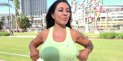 MILF Simone Garza's Pussy is Ready for a Workout