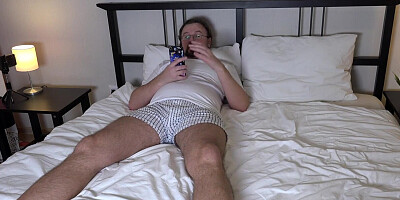 Отчим трахает свою падчерицу пока мамы нет дома