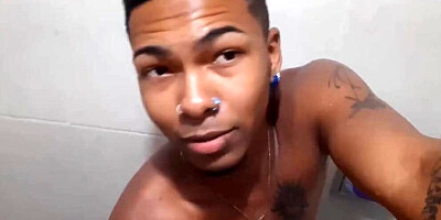 White woman fucking in the bath with the bbc joao the bastard