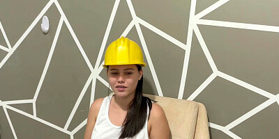 A sexy builder comes to my house to make some arrangements and ends up heating me up until she fucks me and makes me cum in it