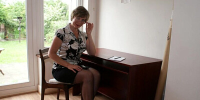 Slideshow with horny mature woman Miss Jones posing for the camera