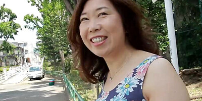 KRS132 Late Blooming Mature Woman Don't you want to see The very erotic appearance of a plain old lady 18