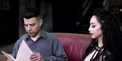 Sensual lady vampire with good fuck . Kitzia Suárez