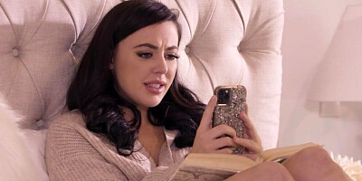 Eliza Ibarra and Whitney Wright are taking turns on a hard cock