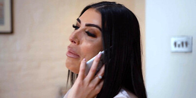 Cheating housewife is having sex with a big-dicked masseur