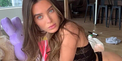 Beautiful solo brunette is using a magic wand on her pussy for pleasure