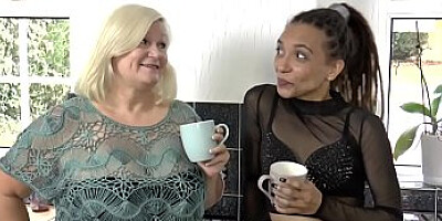 Mature brit in threesome