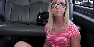 Nerdy babe is sucking and riding stranger's dong on a back seat